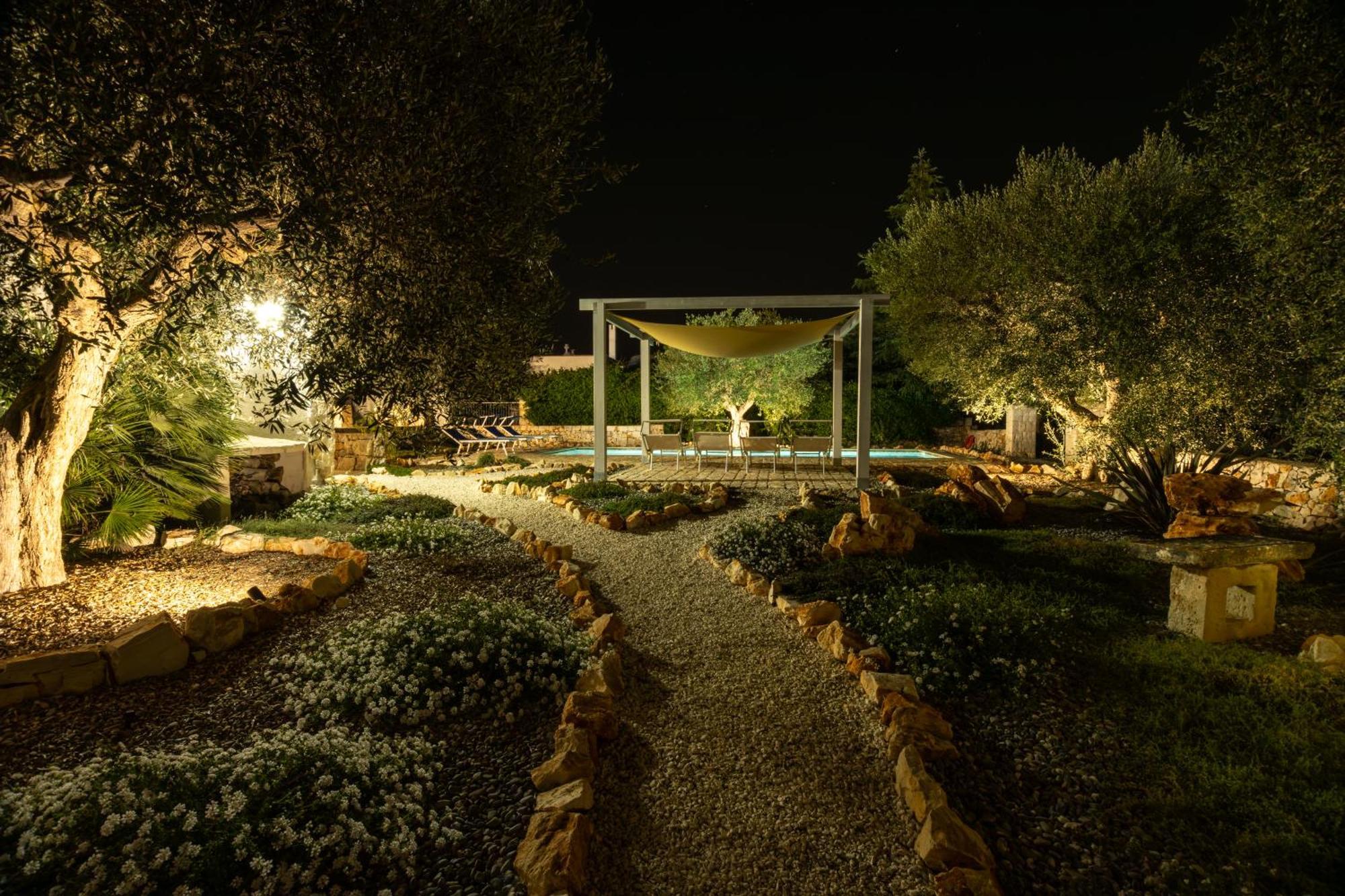 Villa With Trullo And Pool, Alberobello Ngoại thất bức ảnh