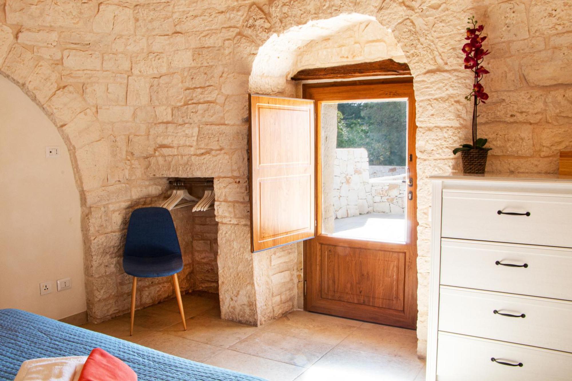 Villa With Trullo And Pool, Alberobello Ngoại thất bức ảnh